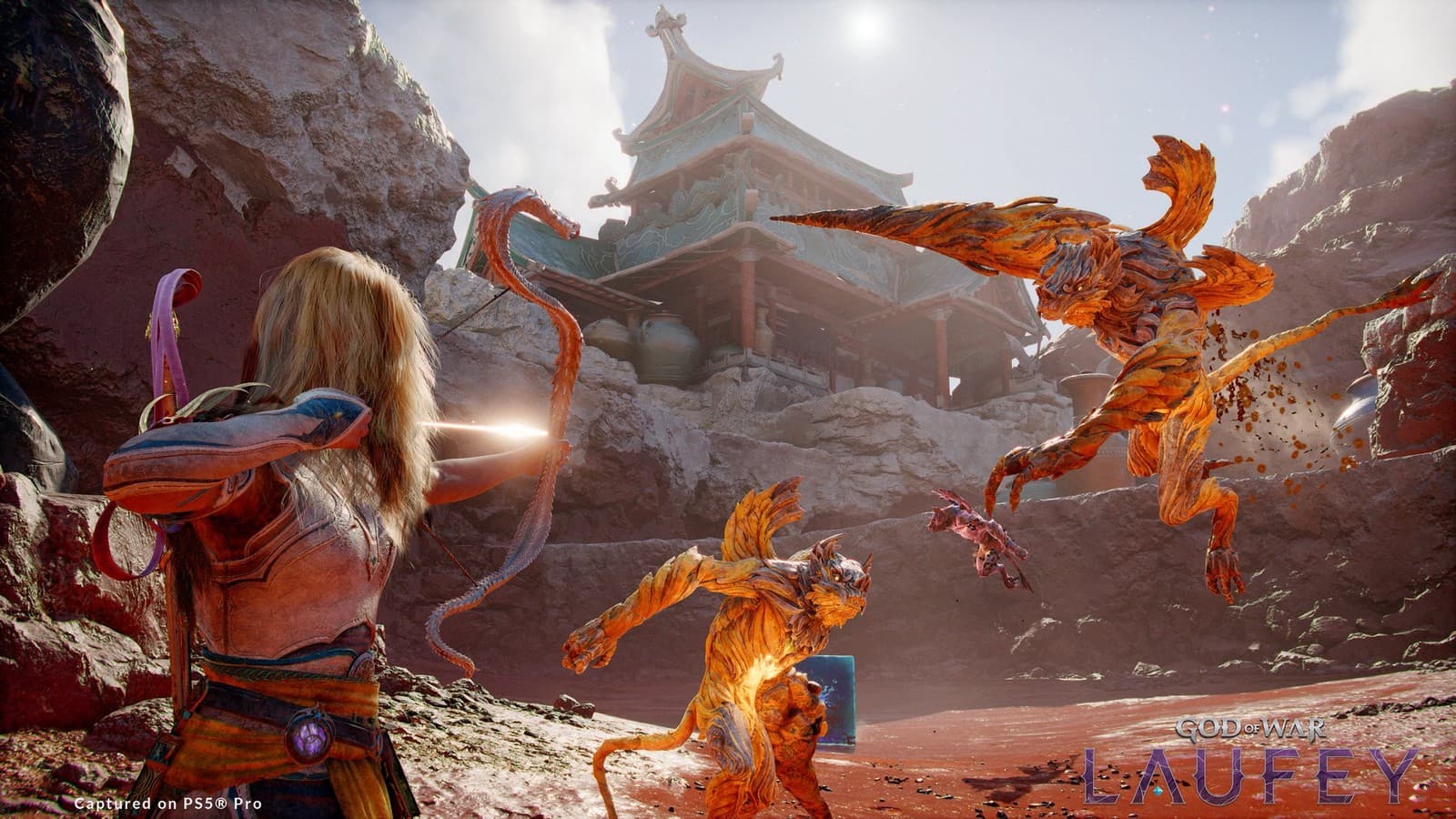 God of War Laufey enseña el Serpent Bow: el arco de Faye que también golpea en corta distancia