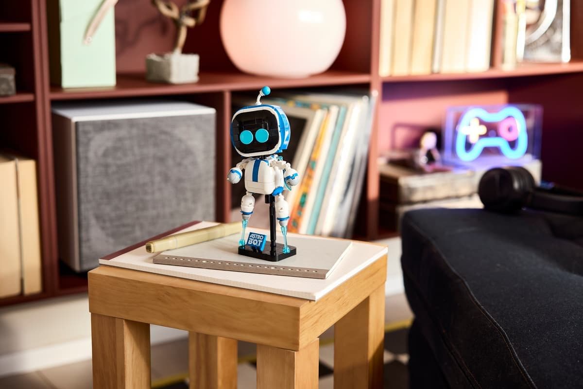 El LEGO Astro Bot llegará como regalo al comprar el LEGO PlayStation el 1 de octubre